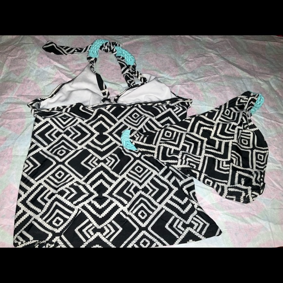 Tankini - Picture 2 of 3